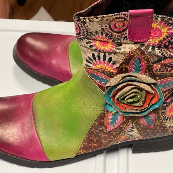 Colorful Women's Leather & Brocade Boots, EU 41 - Picture 4 of 4